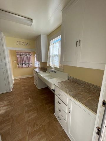 411 Rex Ave, Jackson, CA 95642