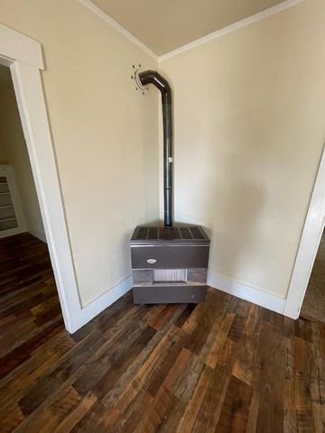 411 Rex Ave, Jackson, CA 95642