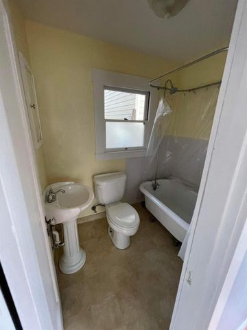 411 Rex Ave, Jackson, CA 95642