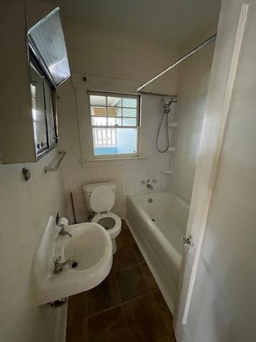 411 Rex Ave, Jackson, CA 95642