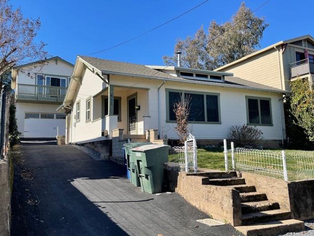 411 Rex Ave, Jackson, CA 95642