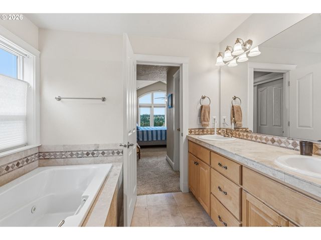 2903 Nw 128TH St, Vancouver, WA 98685