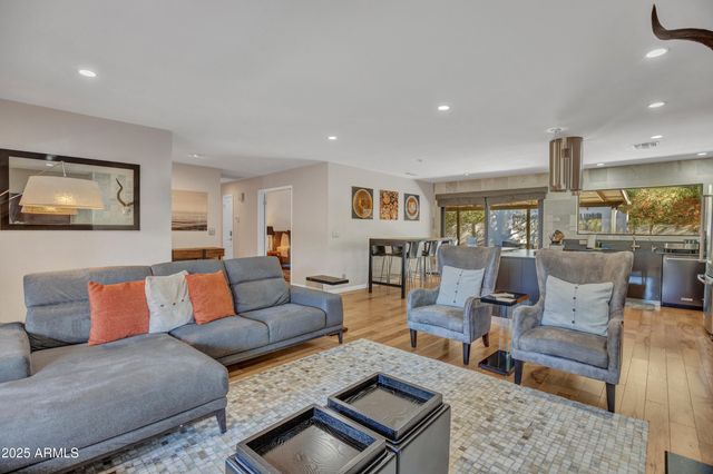 40 N HUMMINGBIRD Lane, Sedona, AZ 86336