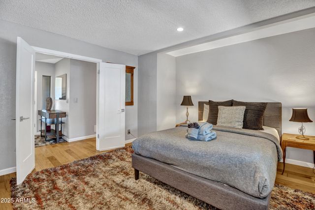 40 N HUMMINGBIRD Lane, Sedona, AZ 86336