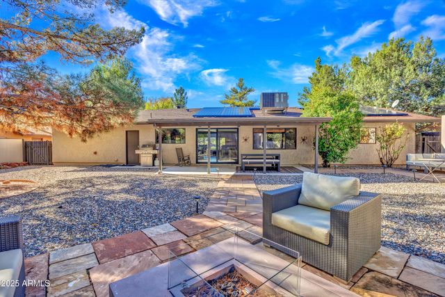 40 N HUMMINGBIRD Lane, Sedona, AZ 86336