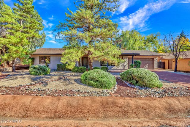 40 N HUMMINGBIRD Lane, Sedona, AZ 86336