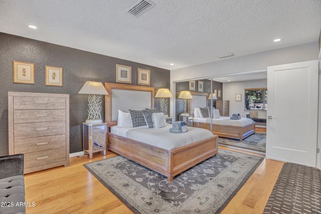 40 N HUMMINGBIRD Lane, Sedona, AZ 86336