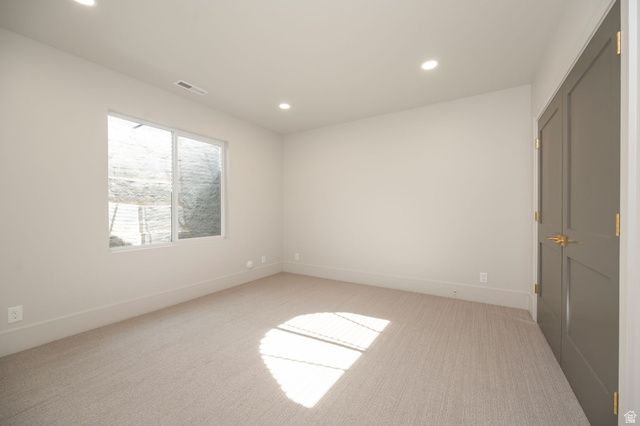 6321 W HOLLYS POND DR, Herriman, UT 84096