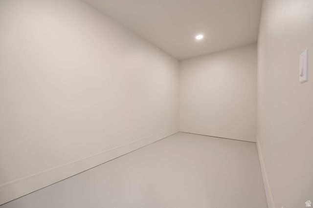 6321 W HOLLYS POND DR, Herriman, UT 84096