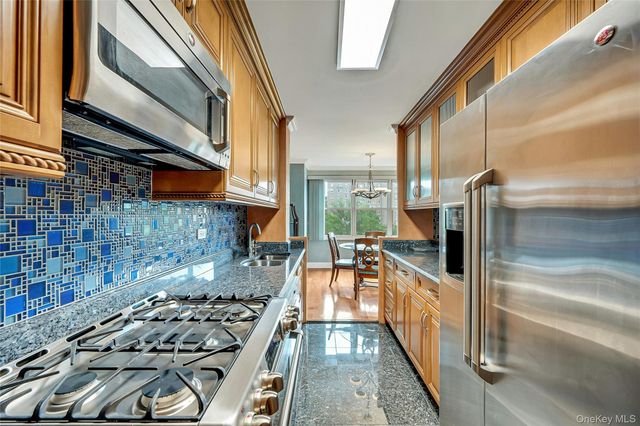555 Kappock Street 9J, Bronx, NY 10463