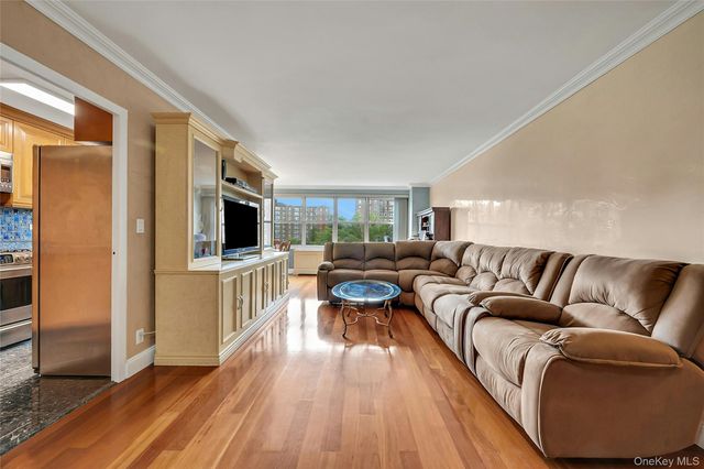 555 Kappock Street 9J, Bronx, NY 10463