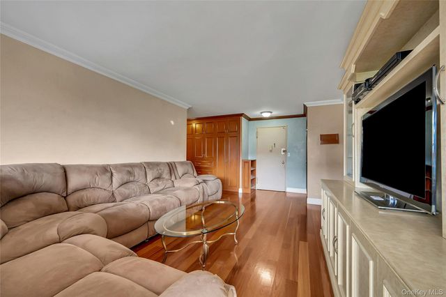 555 Kappock Street 9J, Bronx, NY 10463