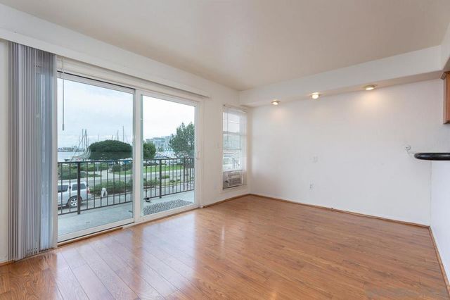 1620 Pomona, Coronado, CA 92118