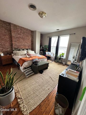 79 Ten Broeck Street, Albany, NY 12210