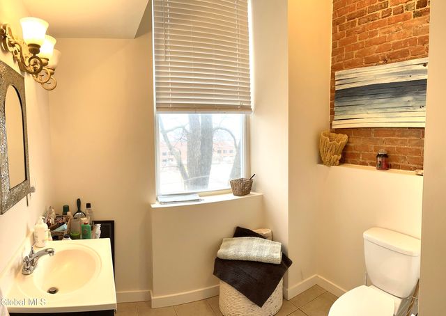 79 Ten Broeck Street, Albany, NY 12210