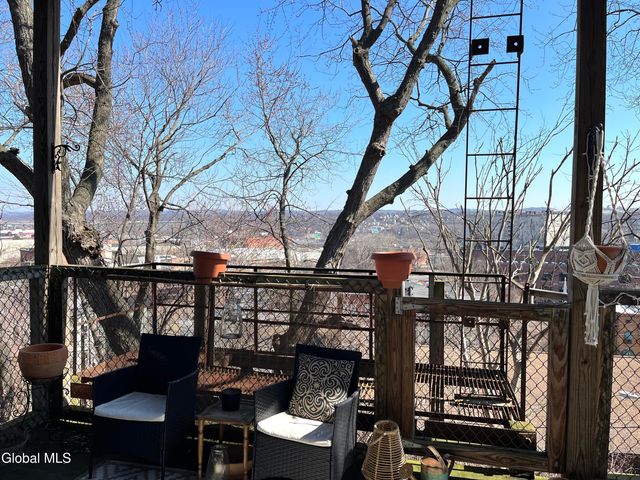 79 Ten Broeck Street, Albany, NY 12210