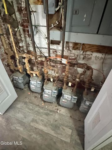 79 Ten Broeck Street, Albany, NY 12210