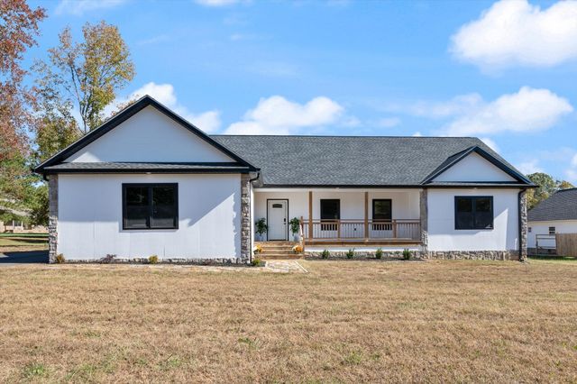 50 Sonoma Dr, Fayetteville, TN 37334