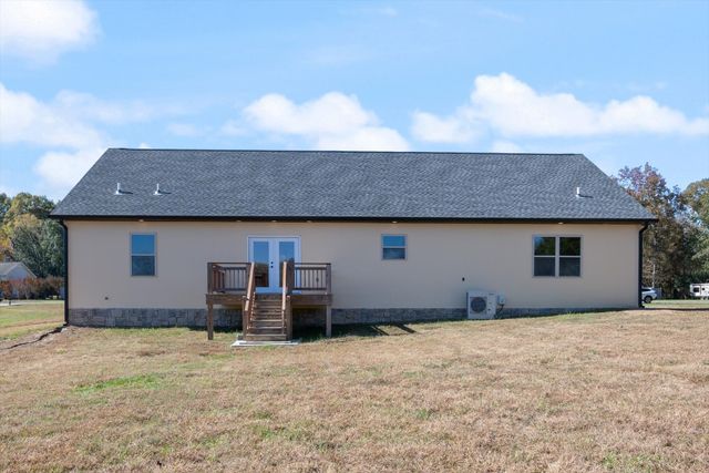 50 Sonoma Dr, Fayetteville, TN 37334