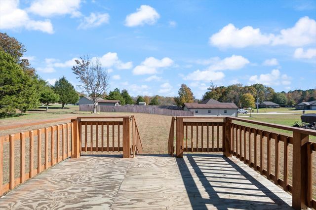 50 Sonoma Dr, Fayetteville, TN 37334