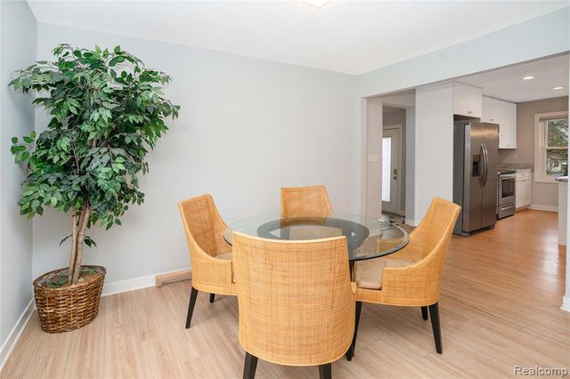 620 S Briarvale Drive, Auburn Hills, MI 48326