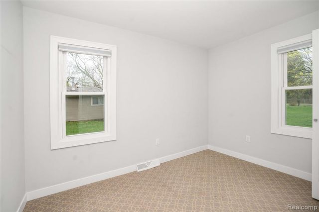 620 S Briarvale Drive, Auburn Hills, MI 48326