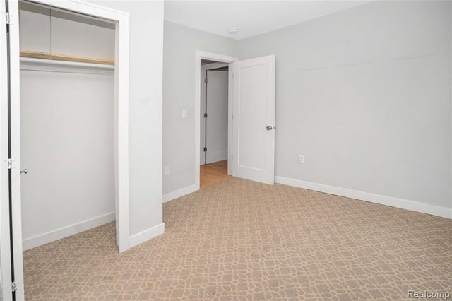 620 S Briarvale Drive, Auburn Hills, MI 48326