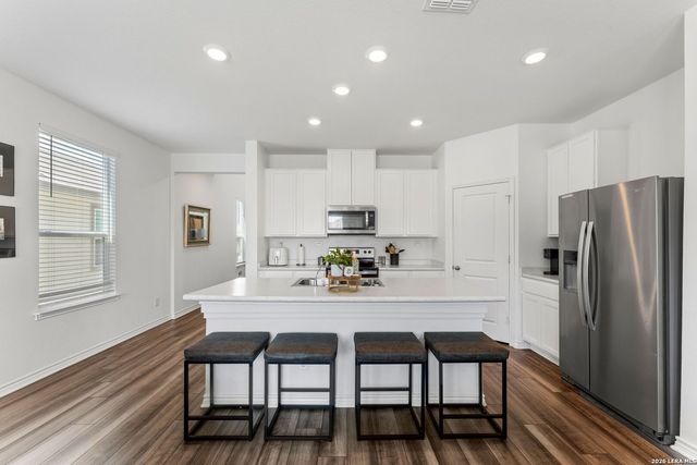 4646 Nightstar, Von Ormy, TX 78073