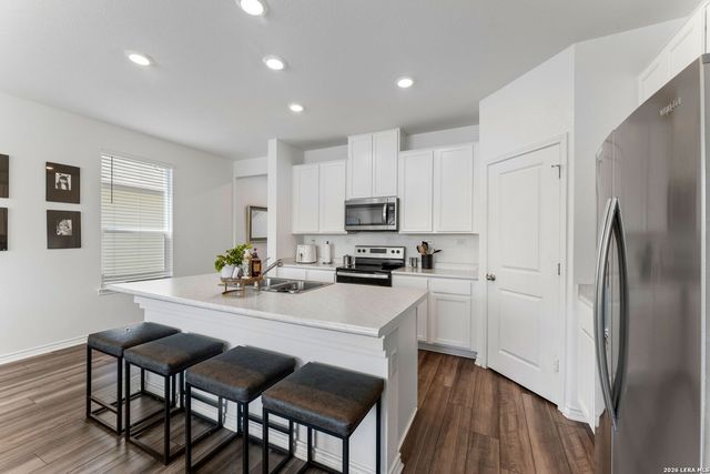 4646 Nightstar, Von Ormy, TX 78073