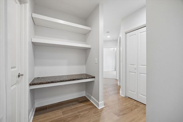 100 Willard Street 15, Houston, TX 77006