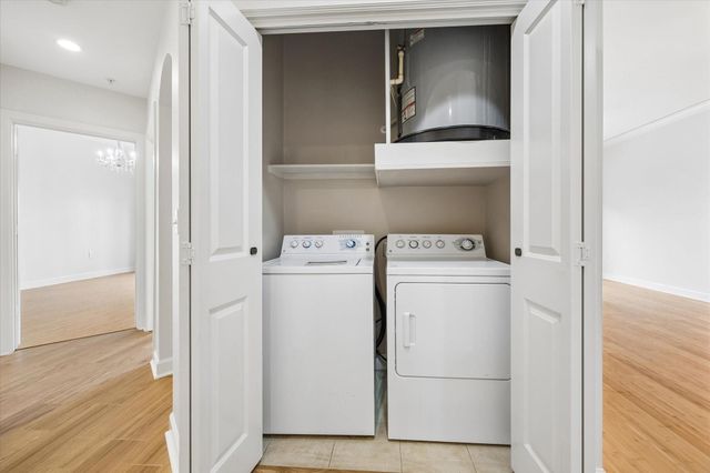 100 Willard Street 15, Houston, TX 77006
