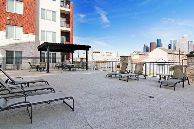 100 Willard Street 15, Houston, TX 77006
