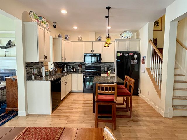 8 West Fisher Lane, South Burlington, VT 05403