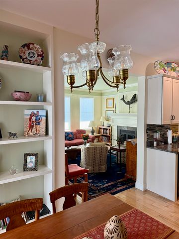 8 West Fisher Lane, South Burlington, VT 05403