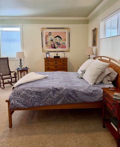 8 West Fisher Lane, South Burlington, VT 05403