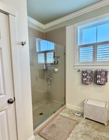 8 West Fisher Lane, South Burlington, VT 05403