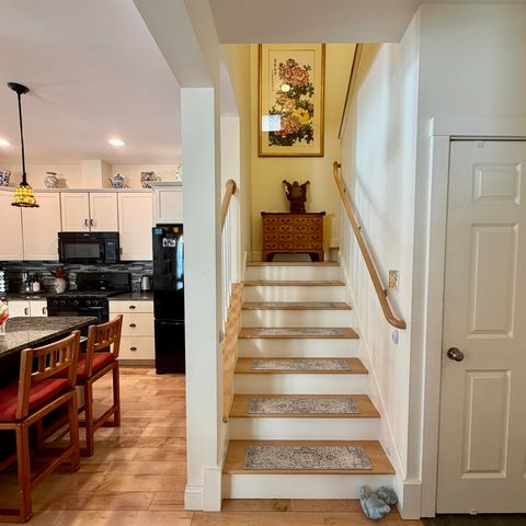 8 West Fisher Lane, South Burlington, VT 05403