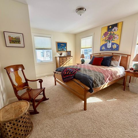 8 West Fisher Lane, South Burlington, VT 05403