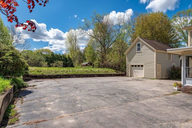 18 Spruce Street, Somersworth, NH 03878
