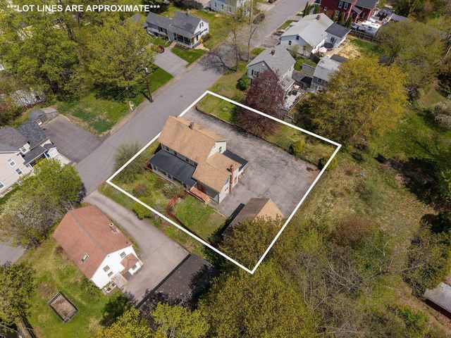 18 Spruce Street, Somersworth, NH 03878