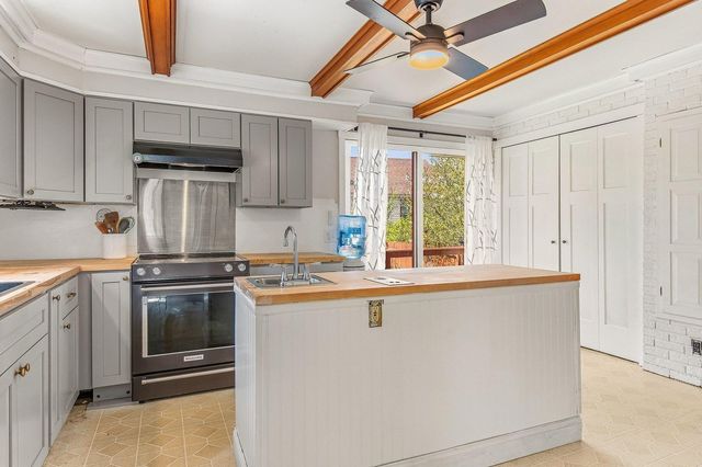 18 Spruce Street, Somersworth, NH 03878