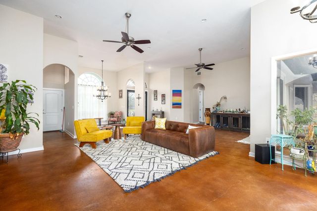 1202 Sierra Vista CV, Lockhart, TX 78644