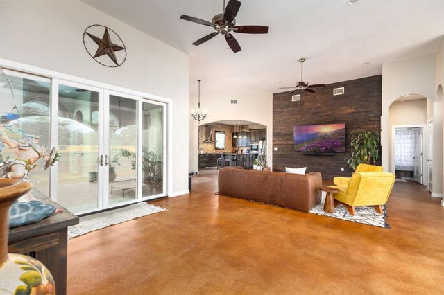 1202 Sierra Vista CV, Lockhart, TX 78644