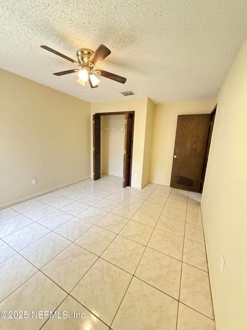 2338 BLOSSOM RIDGE Drive N, Jacksonville, FL 32218