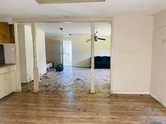 6411 Landis Dr, Baton Rouge, LA 70812