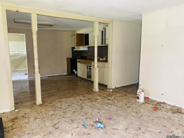 6411 Landis Dr, Baton Rouge, LA 70812