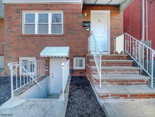 21 Freedom Pl, Jersey City, NJ 07305