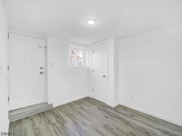 21 Freedom Pl, Jersey City, NJ 07305
