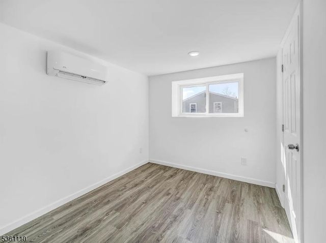 21 Freedom Pl, Jersey City, NJ 07305
