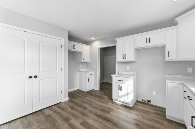 1575 Farm View Court, Huntertown, IN 46748